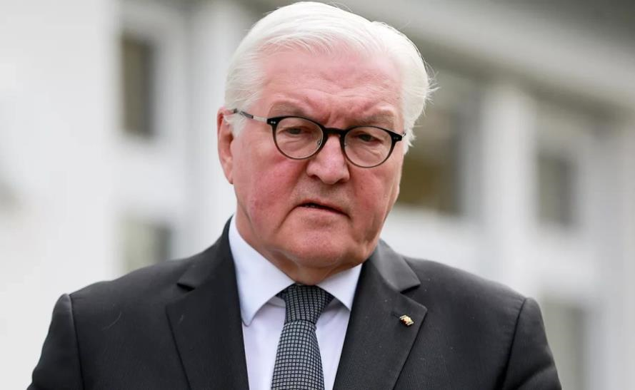 ФРН має бути основою НАТО у Європі – Штайнмайер