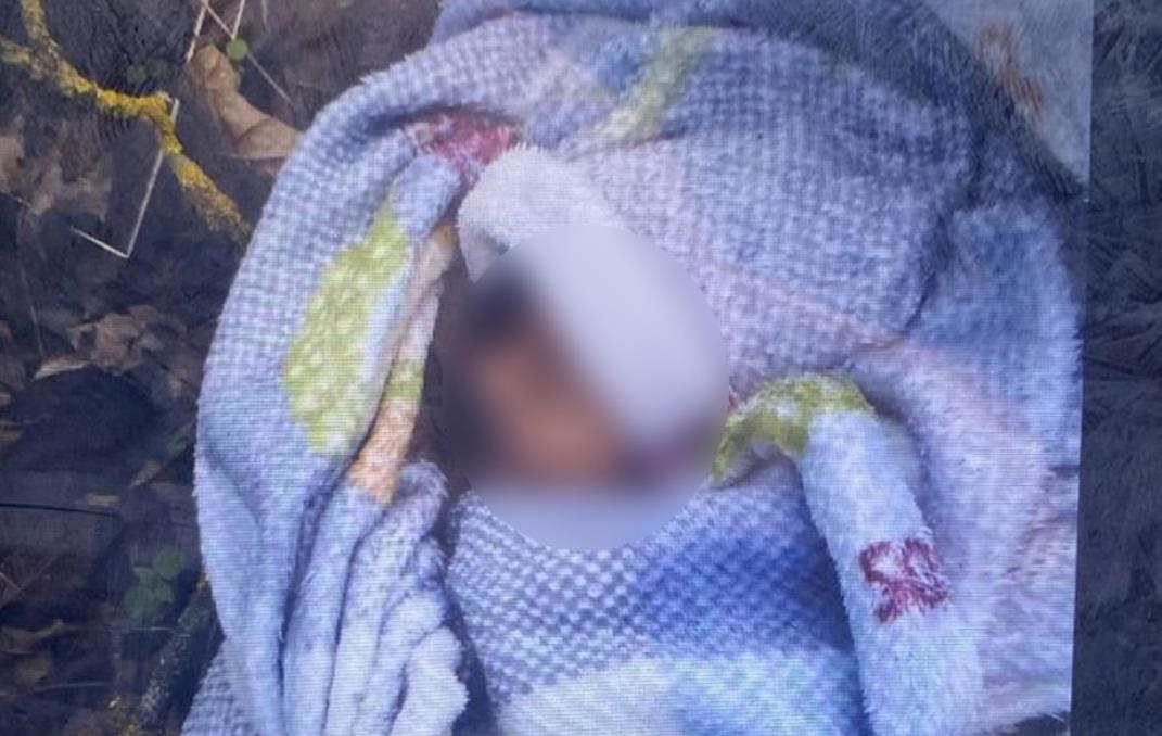 На Тернопільщині знайшли жінку, яка залишила немовля на вулиці