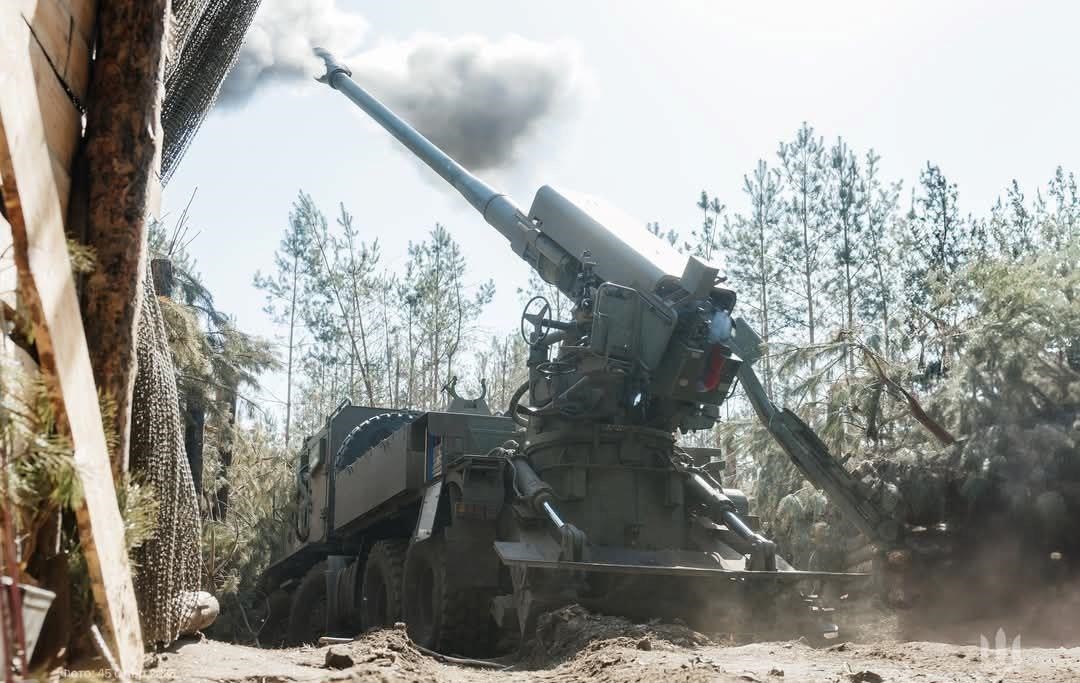 ЗСУ відбивають атаки росіян на 11 напрямках