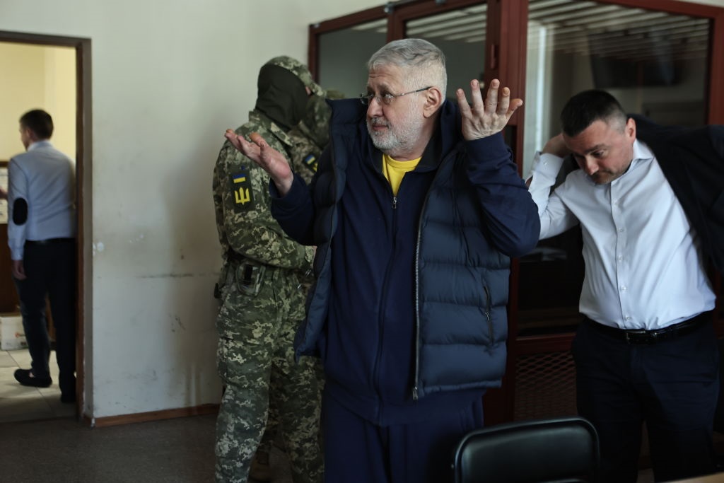 Коломойському продовжили запобіжний захід у справі про замах на вбивство