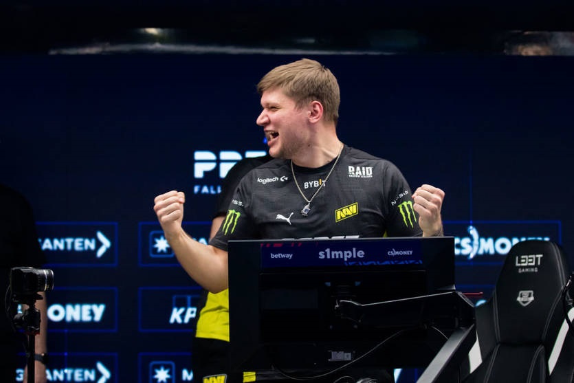 Снайпер S1mple повертається у кіберспорт: тепер українець у FaZe
