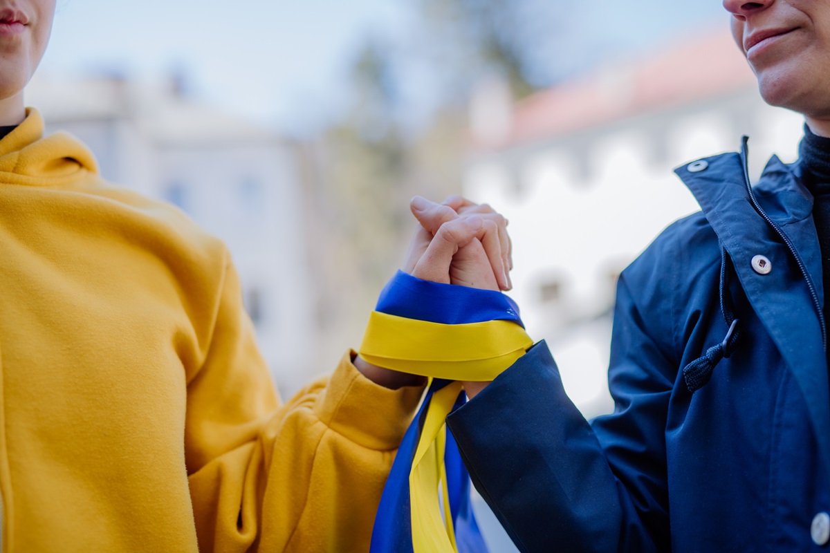 Українці визначилися щодо “передачі” Росії окупованих територій