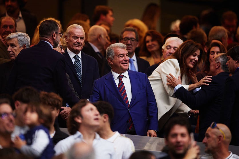 Новини спорту - Президент Барселони виклав ідею відкриття Камп Ноу з Мессі