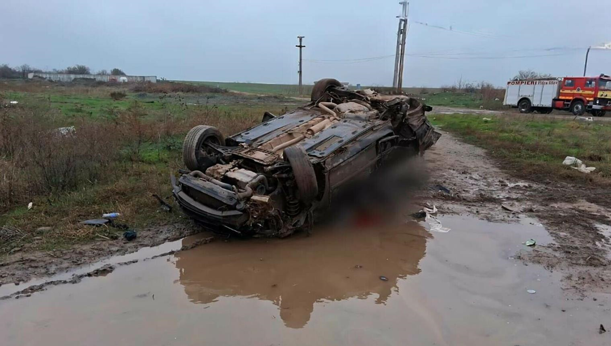 У Румунії потяг розчавив на переїзді автомобіль з людьми