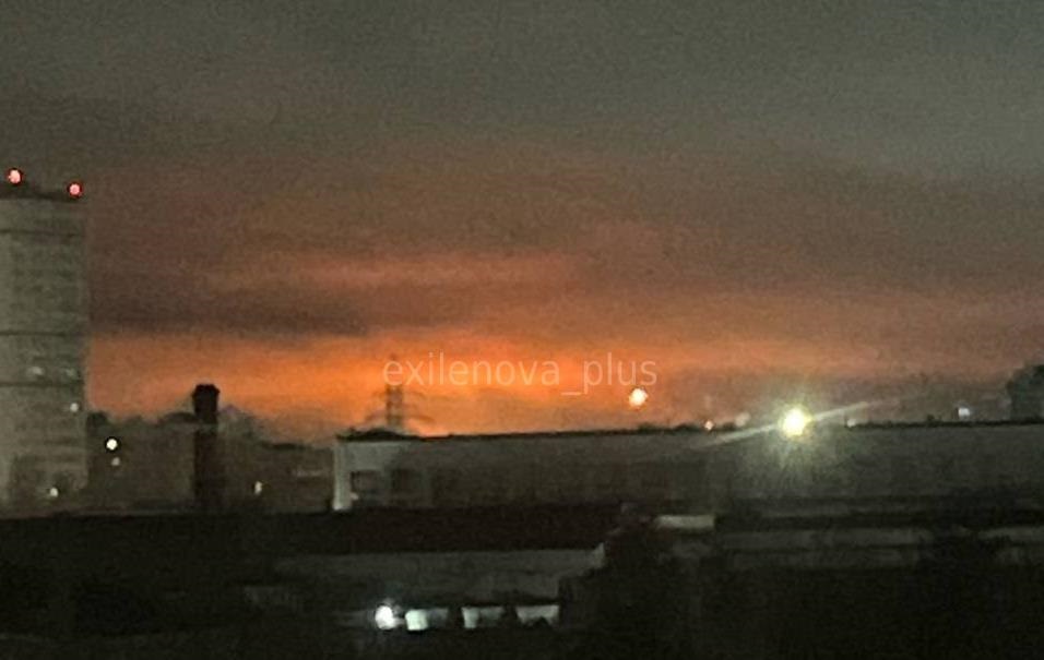 Ані ночі без пожежі: у РФ дрони атакували НПЗ