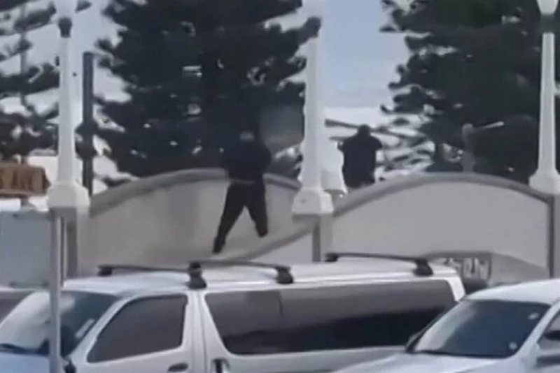 Новини світу - Теракт у Сіднеї: стрільцями виявилися батько й син