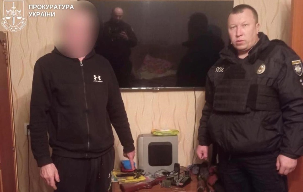 Новини України - У Сумах 60-річний чоловік стріляв із вікна по дітях