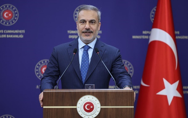 Переговори в Парижі: Туреччина заявила про прогрес у питанні миру в Україні