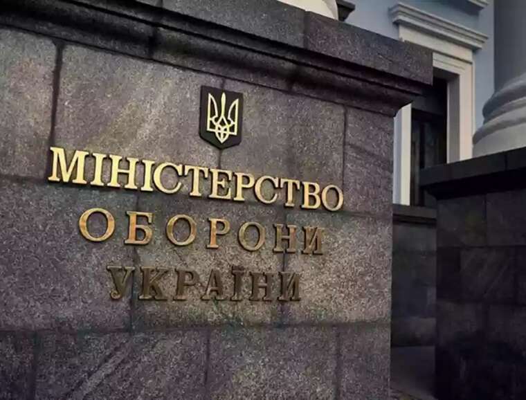 Мільйонний хабар та бронь від правосуддя як фігурант справ НАБУ залишається на чолі будівництва Міноборони